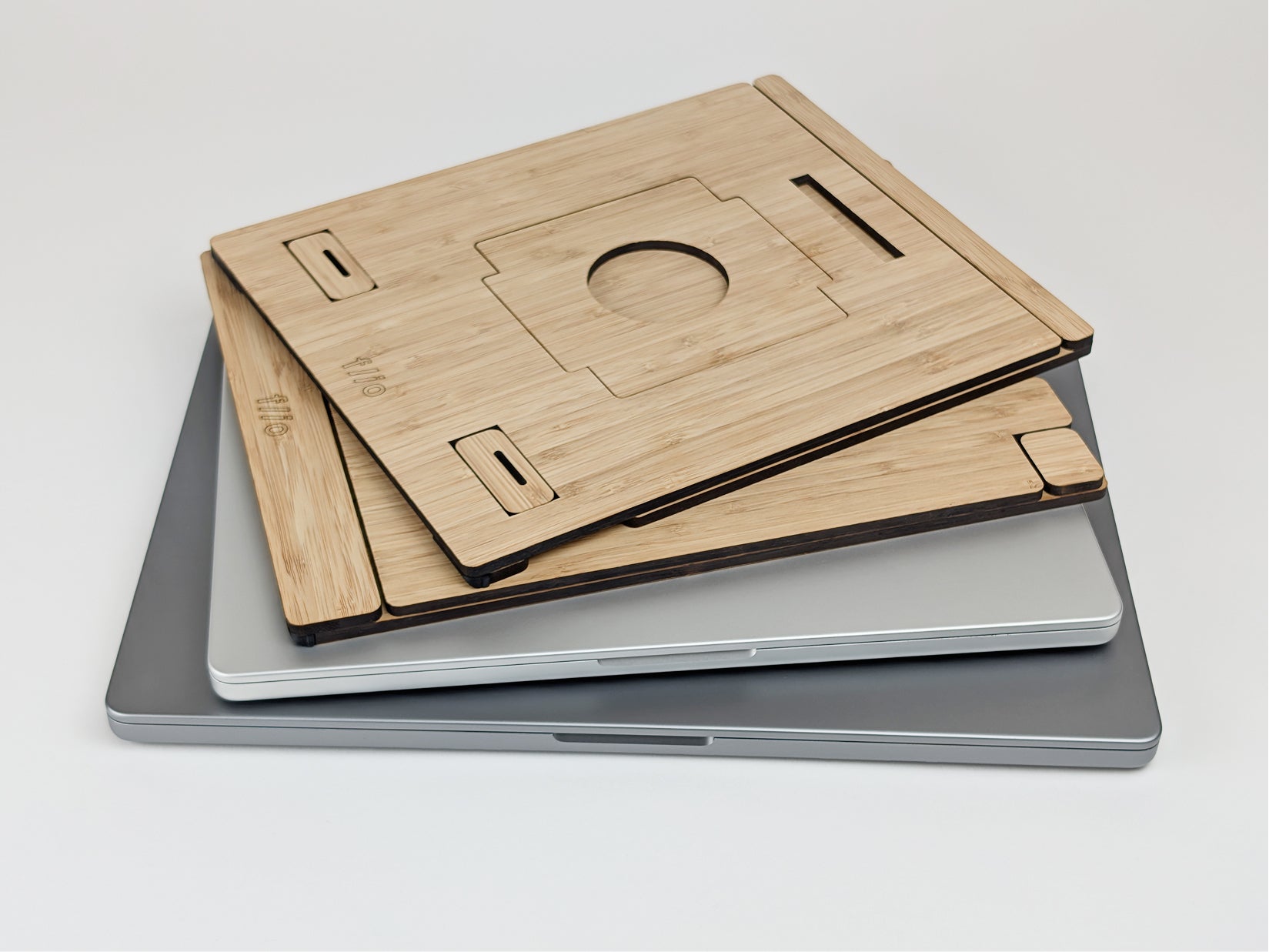 FLIO ALTO folded flat